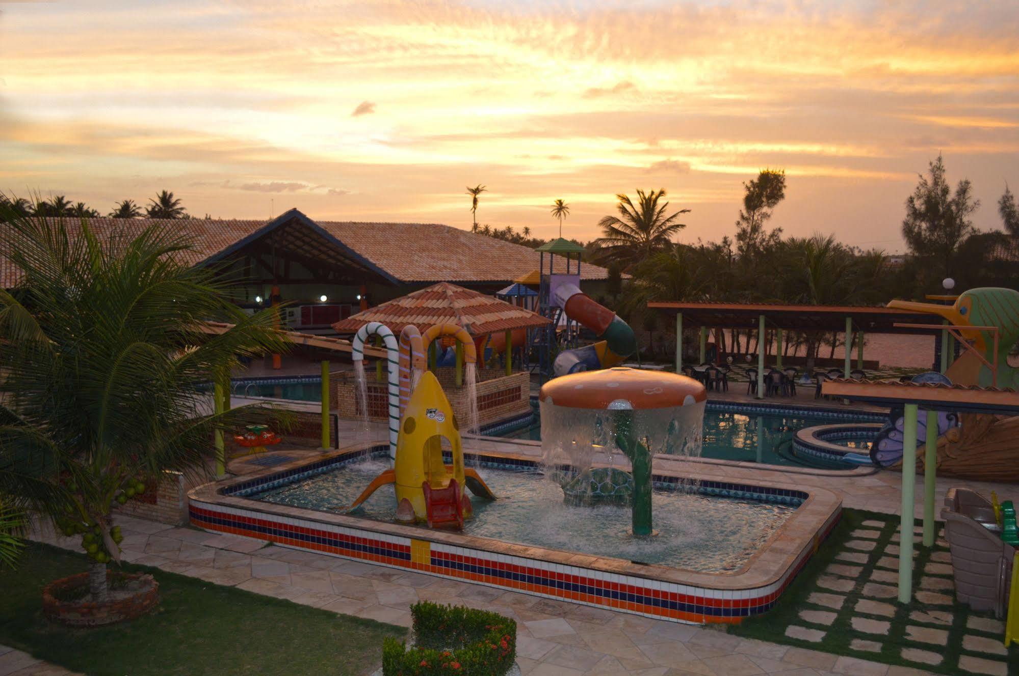 Parajuru Praia Hotel Экстерьер фото